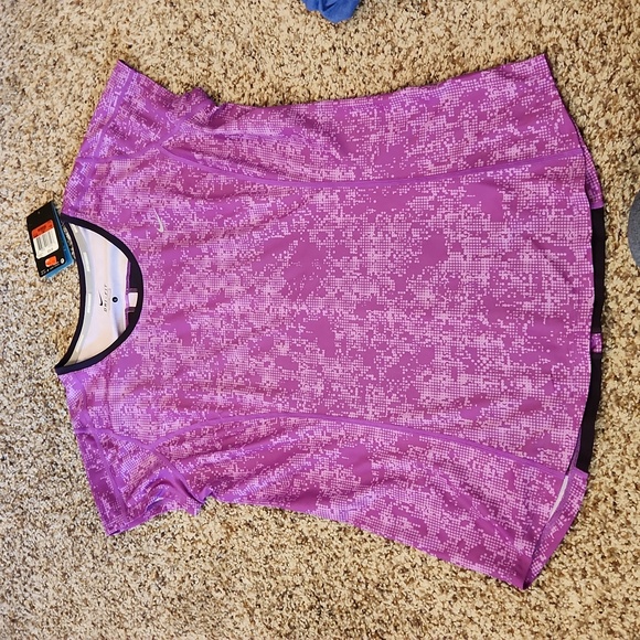 Nike - Picture 1 of 6